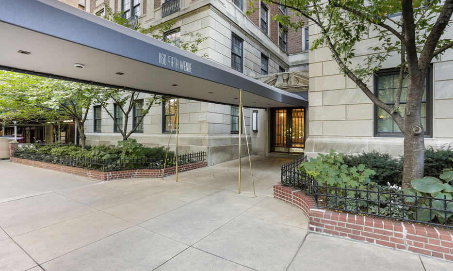 Image of Entrance to Goldfarb Properties most Luxurious Building, Upper East Side Manhattan